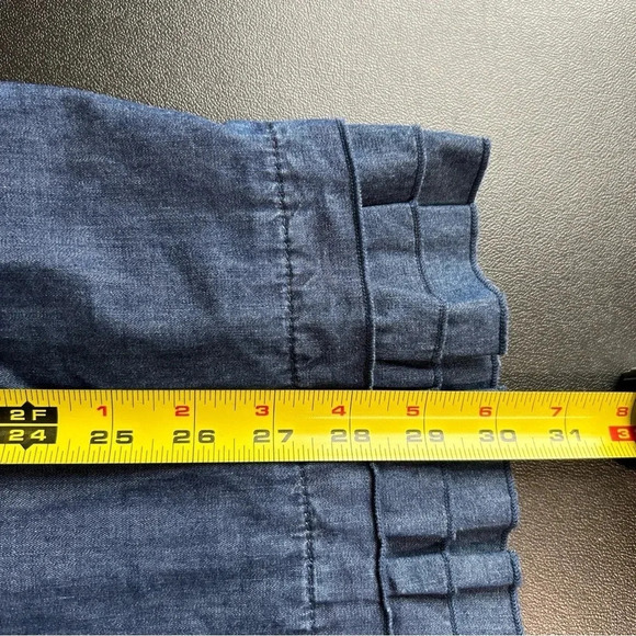 Joan Rivers Women's 1X Lightweight Denim Shirt Ruffle Hem Roll Tab Cotton Modest - Picture 10 of 13